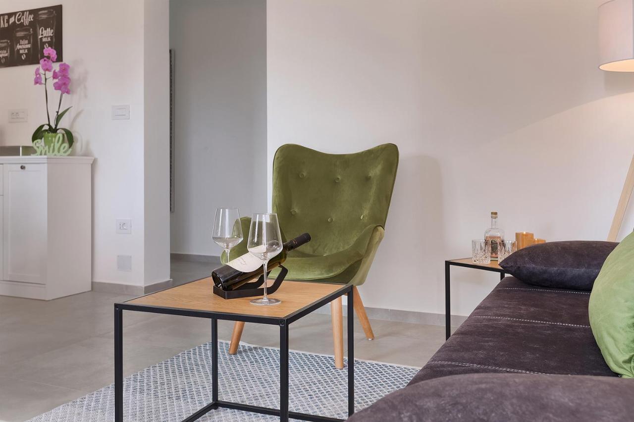 New Cozy Nico 2+1 Apartment Pula